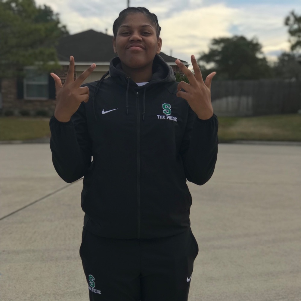 Meet your Posher, Jade